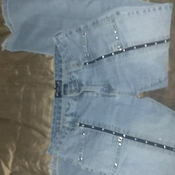 Denim with rhinestone detail - Picture 3 of 3